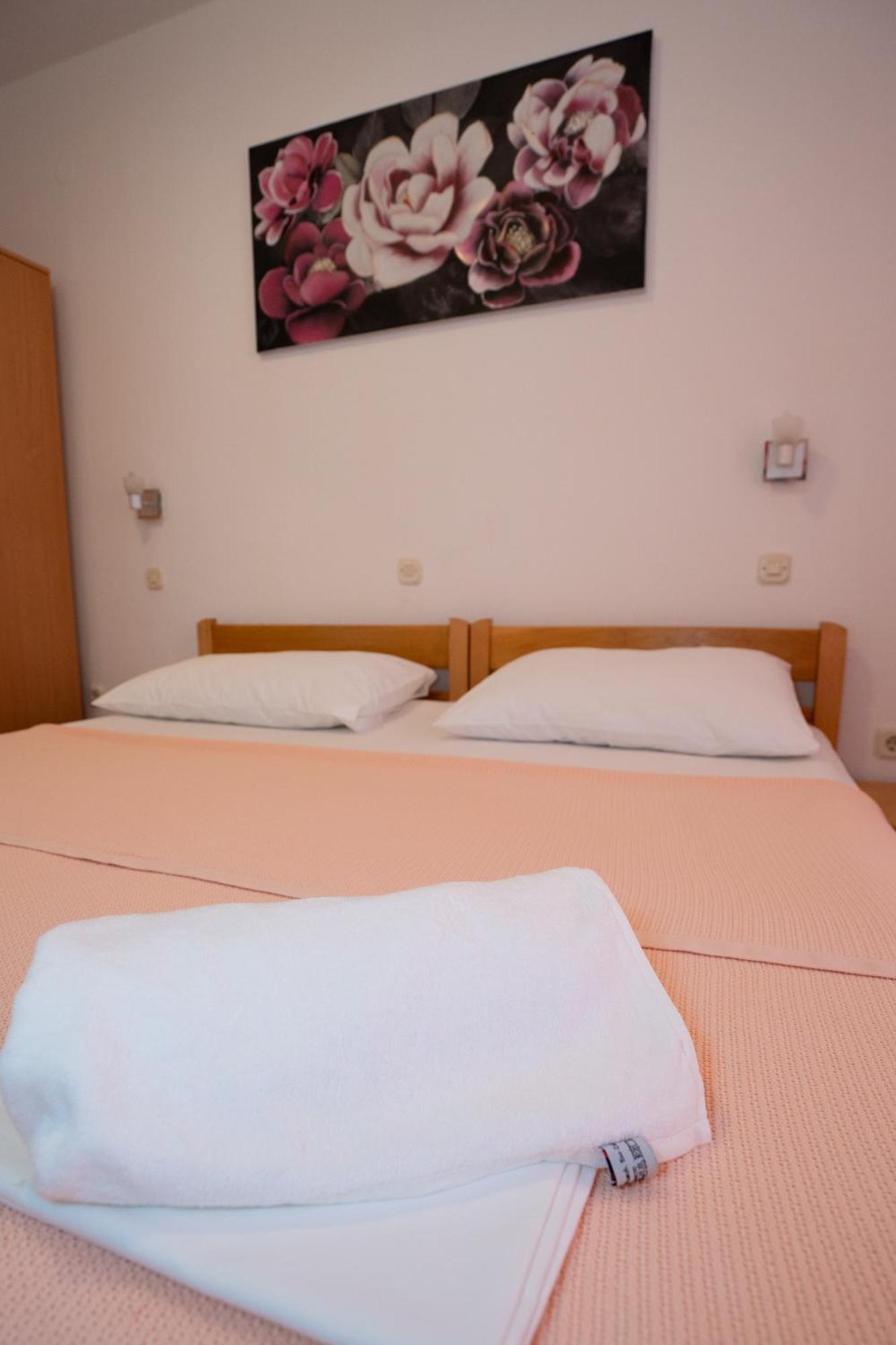 Apartmani Vidusin Novalja Exterior foto